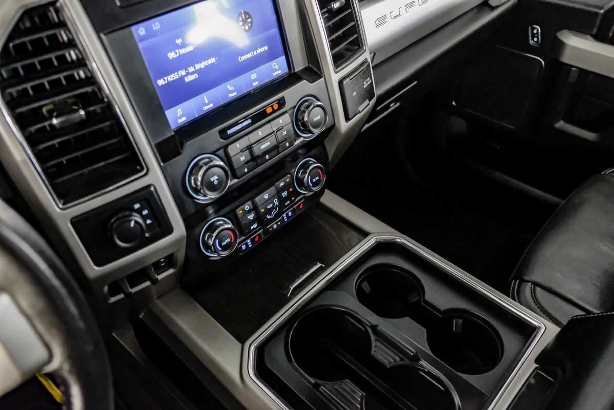 Used 2020 Ford F350 Lariat w/ Chrome Package AWD/4WD image 23