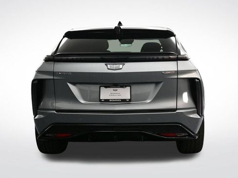 Used 2026 Cadillac Lyriq V w/ LPO, Floor Liner Package AWD/4WD image 4