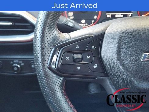 Used 2023 Chevrolet TrailBlazer RS w/ Sun and Liftgate Package image 39