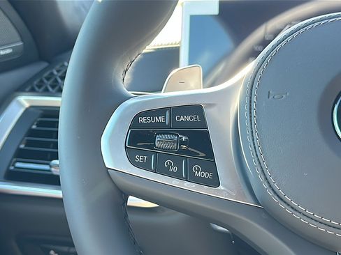 New 2026 BMW X6 xDrive40i w/ Climate Comfort Package image 19