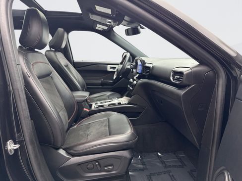 Used 2023 Ford Explorer ST-Line w/ Class IV Trailer Tow Package image 19