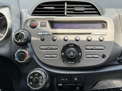 Used 2013 Honda Fit image 29