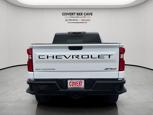 Used 2024 Chevrolet Silverado 1500 ZR2 w/ LPO, Dark Essentials Package image 8
