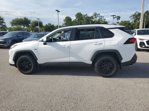 Used 2024 Toyota RAV4 XLE w/ Convenience Package FWD image 7