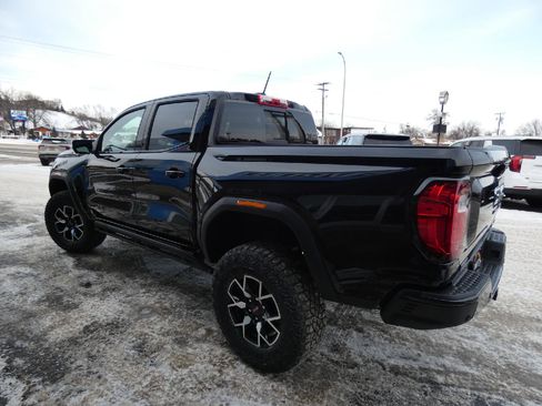 New 2026 GMC Canyon AT4X w/ LPO, Black Badging Package image 11