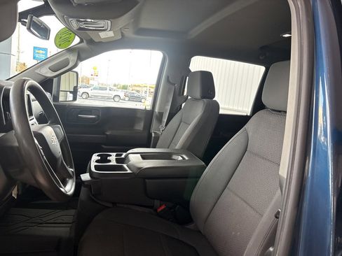 Used 2020 Chevrolet Silverado 2500 Custom w/ Custom Value Package image 10