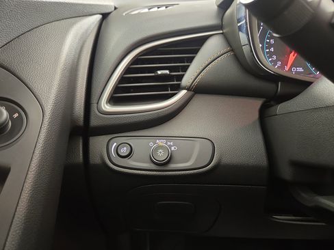 Certified 2020 Chevrolet Trax LS w/ Tint and Cruise Package image 25