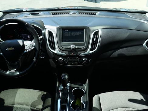 Used 2019 Chevrolet Equinox LT w/ Driver Convenience Package image 33