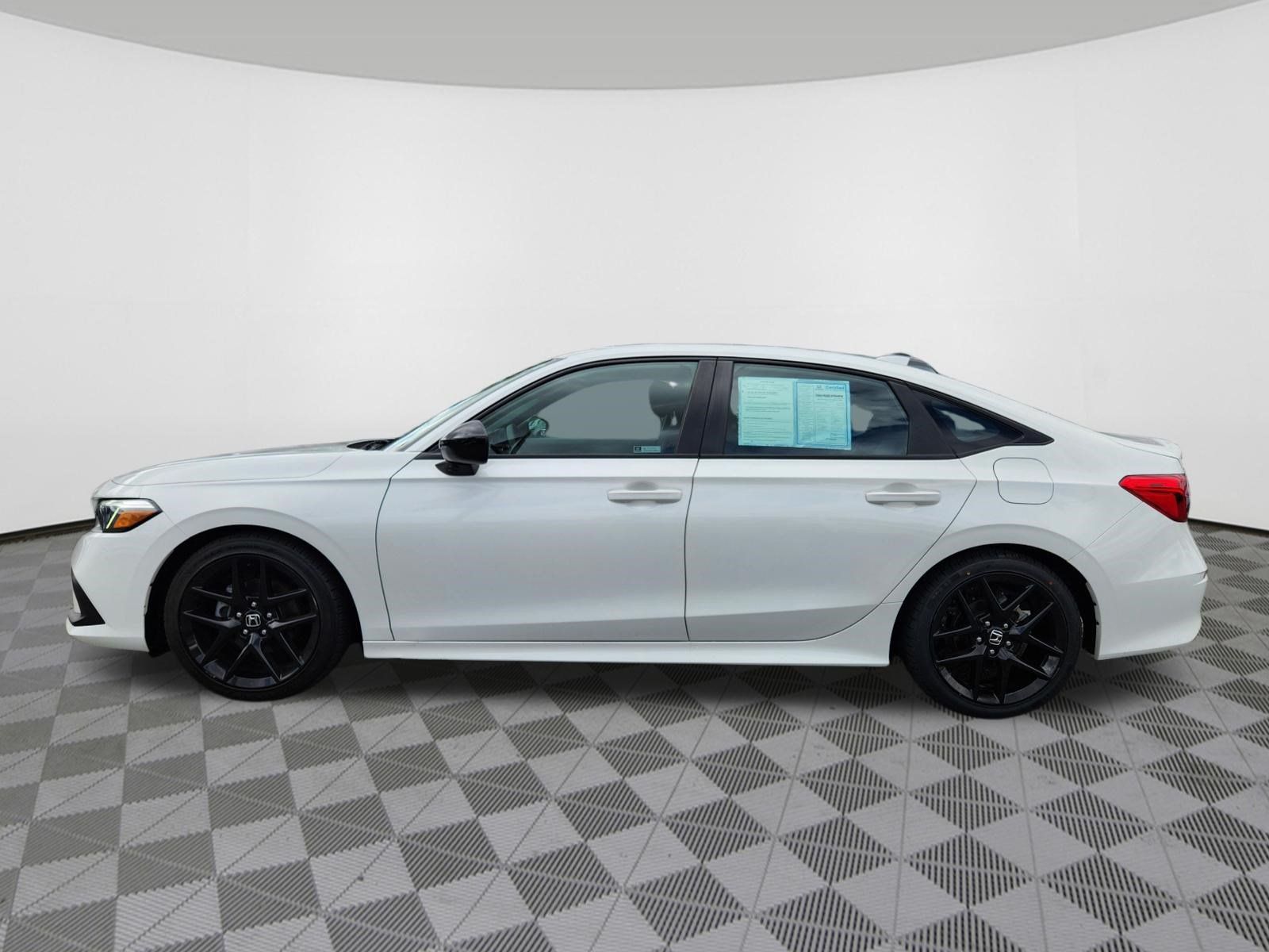 Used 2023 Honda Civic Sport image 5