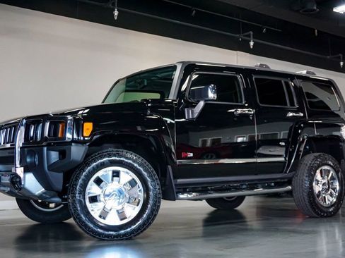 Used 2009 HUMMER H3 Alpha image 81