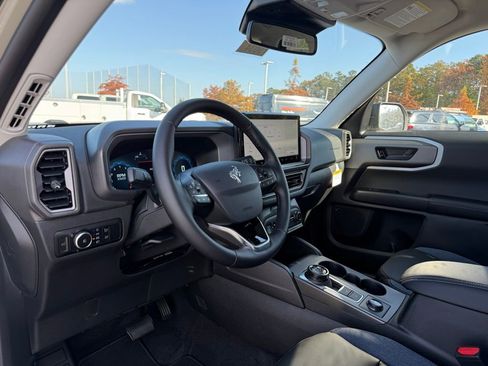 New 2025 Ford Bronco Sport Outer Banks w/ Outer Banks Tech Package+ image 10