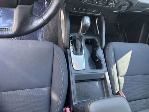 Used 2023 Nissan Frontier SV w/ SV Convenience Package image 23