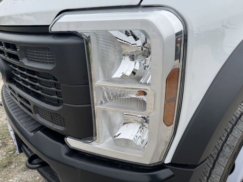 New 2024 Ford F450 XL image 12