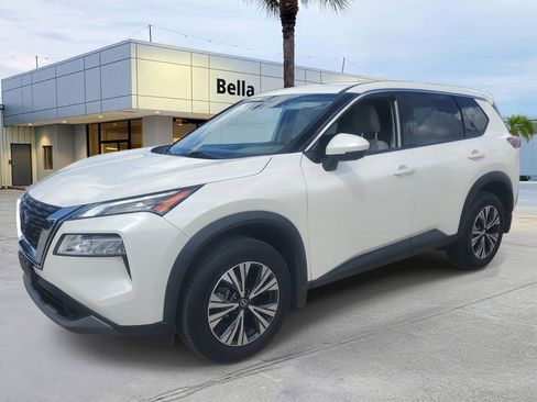 Certified 2021 Nissan Rogue SV AWD/4WD image 2