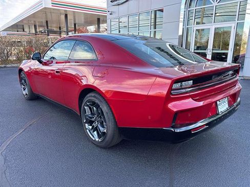 Used 2025 Dodge Charger R/T w/ Quick Order Package 25M R/T image 5