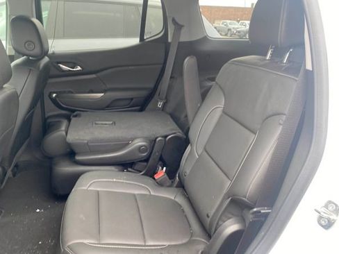 Used 2023 GMC Acadia SLT FWD image 10