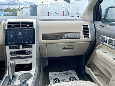 Used 2008 Lincoln MKX AWD image 20