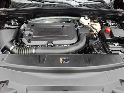 Certified 2025 Buick Envision Sport Touring image 29