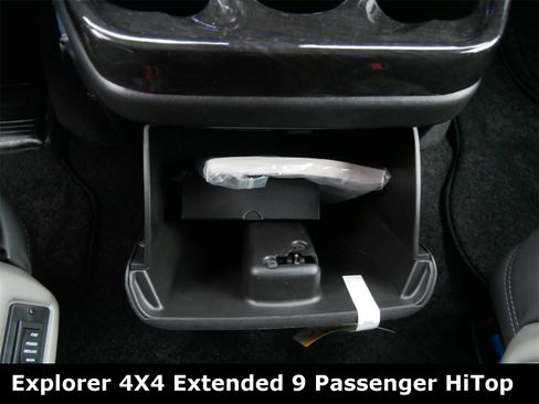 New 2025 GMC Savana 2500 Extended w/ Driver Convenience Package image 32