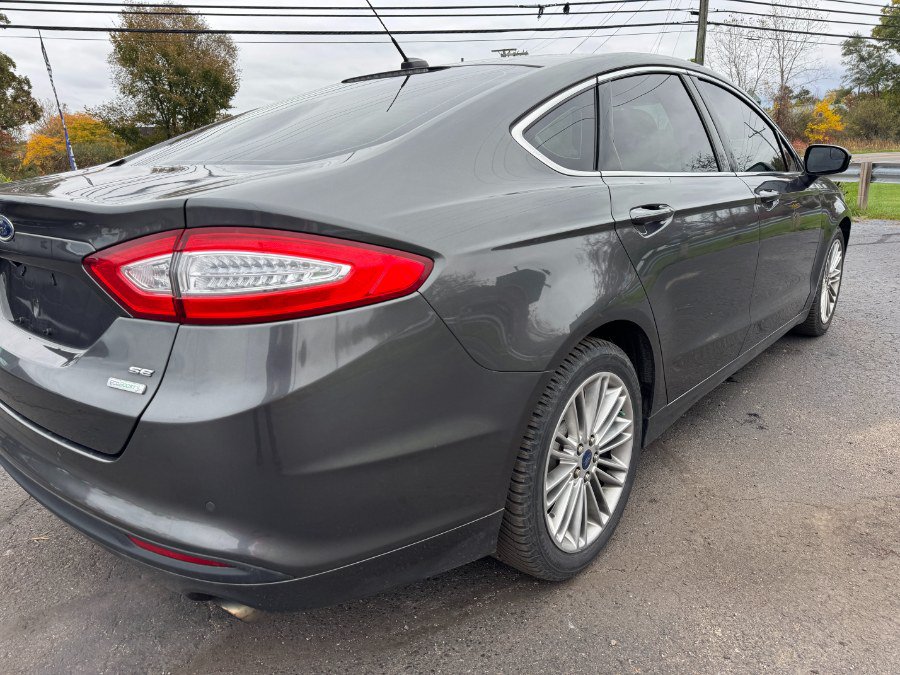 Used 2015 Ford Fusion SE w/ Equipment Group 202A FWD image 11