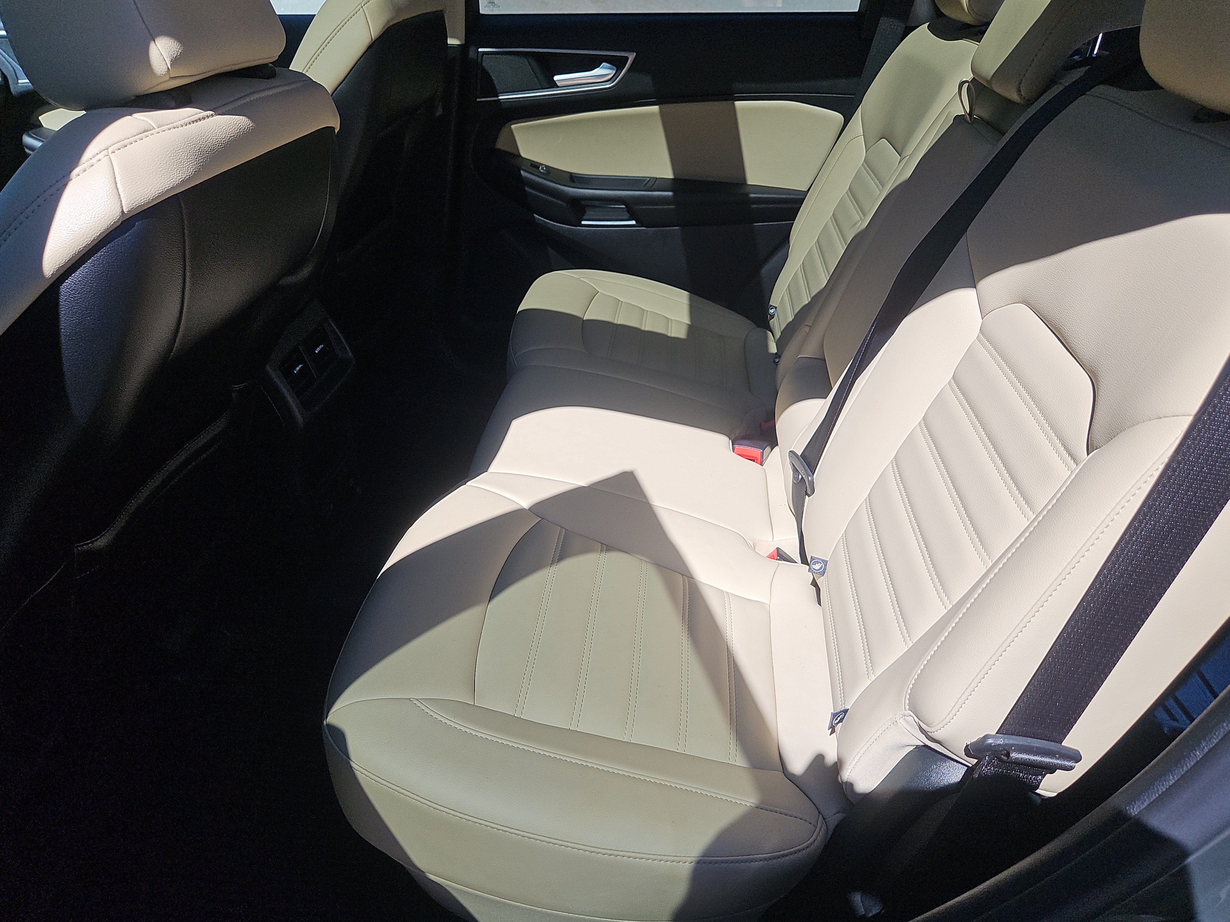 Used 2022 Ford Edge SEL w/ Convenience Package AWD/4WD image 32