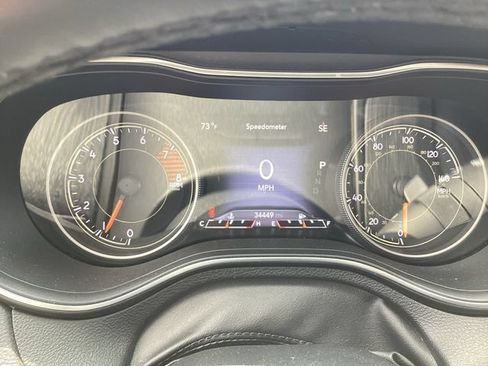 Used 2019 Jeep Cherokee Limited AWD/4WD image 15