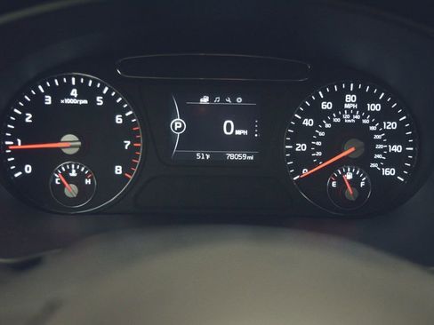 Used 2016 Kia Sorento FWD image 18