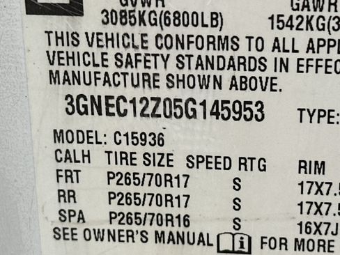 Used 2005 Chevrolet Avalanche Z66 w/ Sun And Sound Package RWD image 30