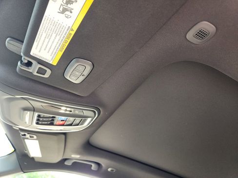 New 2026 Jeep Grand Cherokee Limited image 17