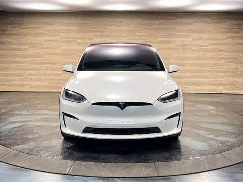 Used 2025 Tesla Model X image 17