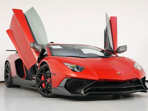 Used 2017 Lamborghini Aventador S image 71