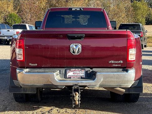 Used 2024 RAM 3500 Tradesman w/ Chrome Appearance Group image 4