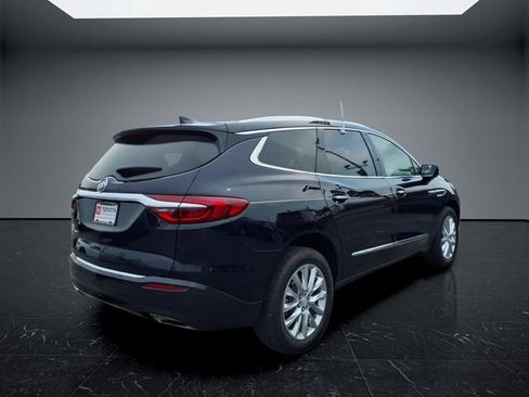 Used 2020 Buick Enclave Premium w/ Sun and Sites Package FWD image 3