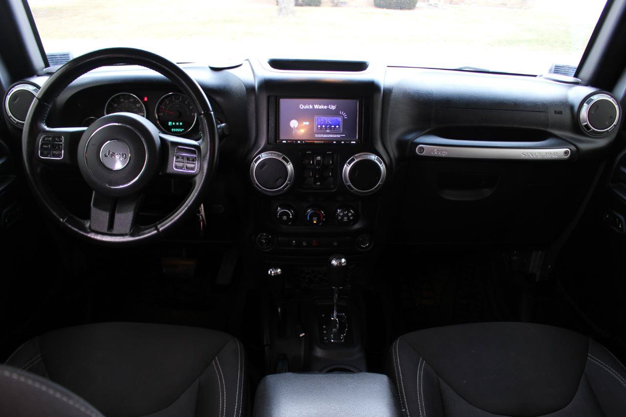 Used 2016 Jeep Wrangler Unlimited Rubicon AWD/4WD image 26