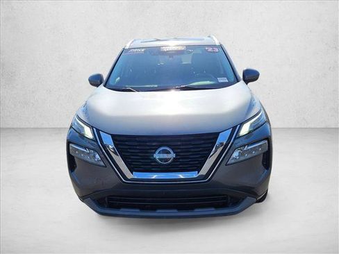Used 2023 Nissan Rogue SV w/ SV Premium B Package image 2