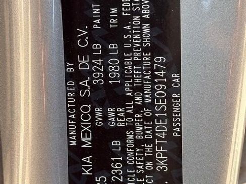 Used 2025 Kia K4 LXS image 34