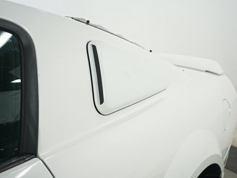 Used 2009 Ford Mustang Shelby GT500 RWD image 12
