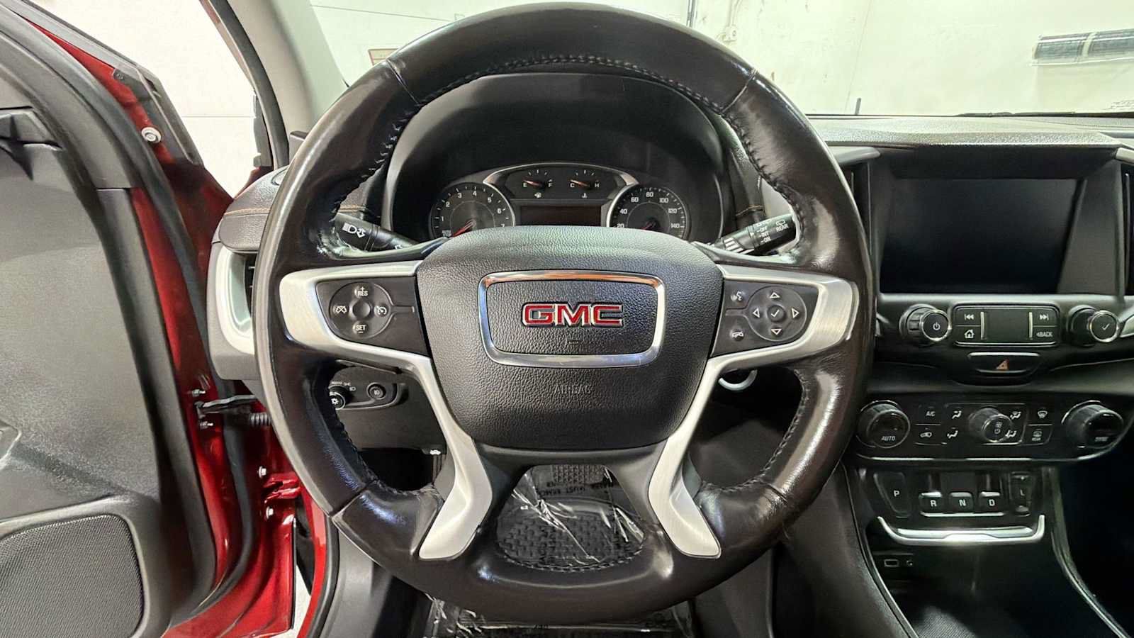 Used 2019 GMC Terrain SLT FWD image 16