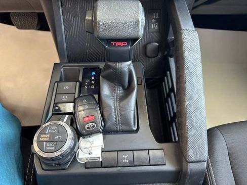 Used 2024 Toyota Tacoma TRD Off-Road AWD/4WD image 23