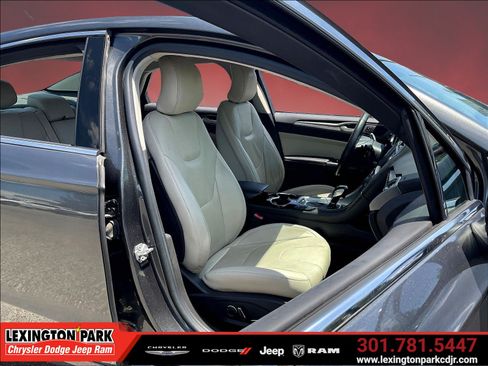 Used 2016 Ford Fusion Titanium AWD/4WD image 26