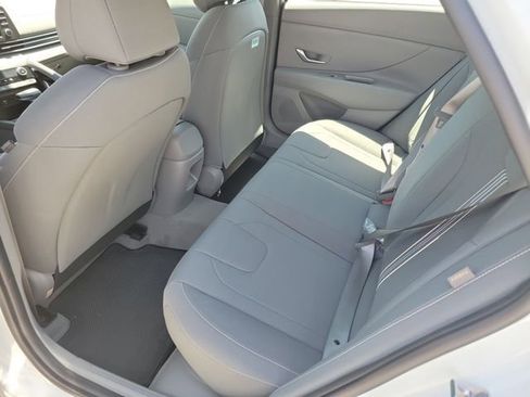 New 2026 Hyundai Elantra Hybrid FWD image 22