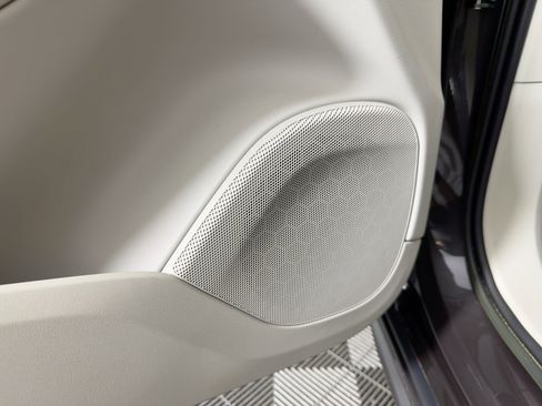 Used 2023 Volvo XC90 T8 Ultimate image 22