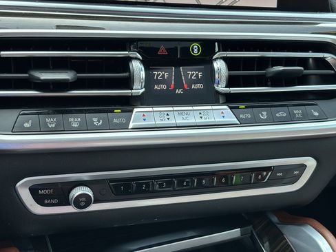 Used 2023 BMW X6 xDrive40i w/ Premium Package image 29