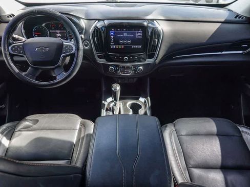 Used 2020 Chevrolet Traverse RS w/ LPO, Cargo Package FWD image 11