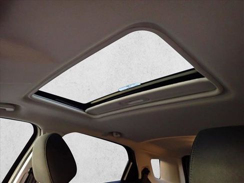 Used 2020 Ford EcoSport SE w/ SE Convenience Package image 15