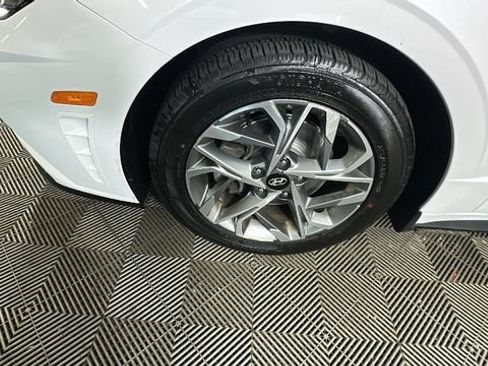 Used 2023 Hyundai Sonata SEL w/ Cargo Package FWD image 9