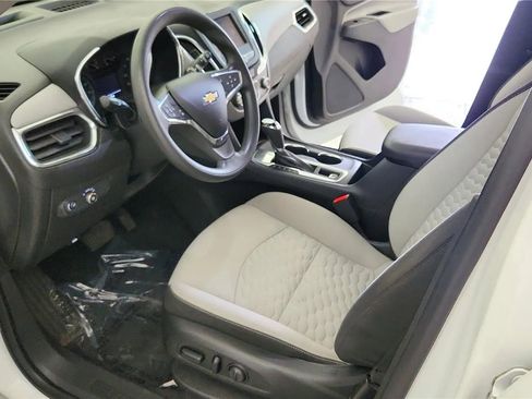 Used 2020 Chevrolet Equinox LS w/ LS Convenience Package FWD image 22