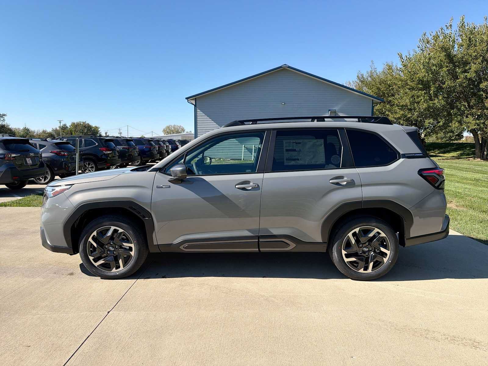 New 2026 Subaru Forester Touring AWD/4WD image 3