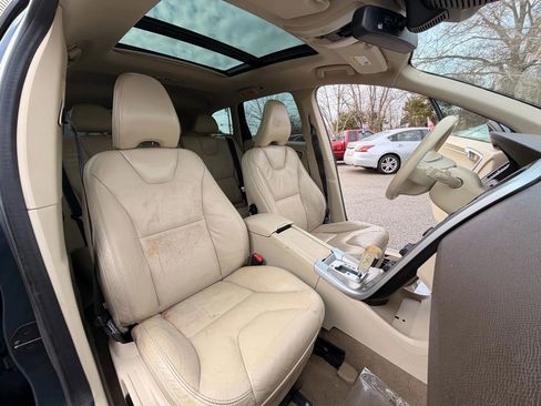 Used 2011 Volvo XC60 3.2 image 16