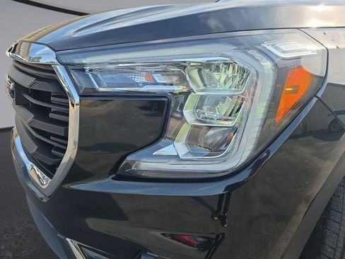 Used 2023 GMC Terrain SLE w/ Driver Convenience Package image 41